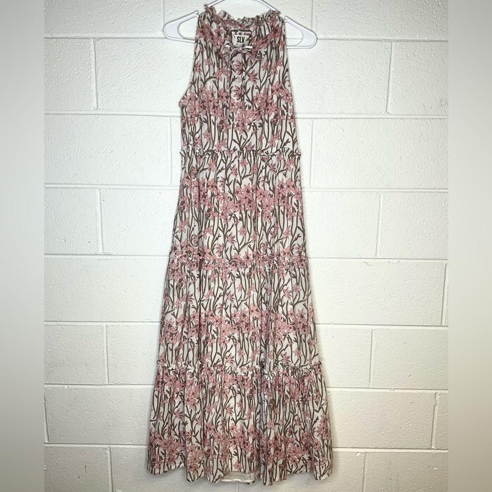 < SLV Floral Print Maxi Dress >